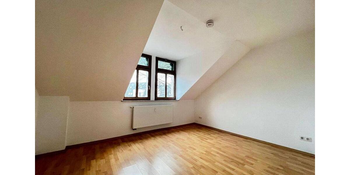 Dachgeschoßwohnung Chemnitz Altendorf - 2 Zimmer, 50 m&sup2;, 270&euro; | Angebot:23568394