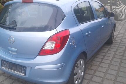 Opel Corsa 169.050 km 2.200 &euro; Glauchau 08371