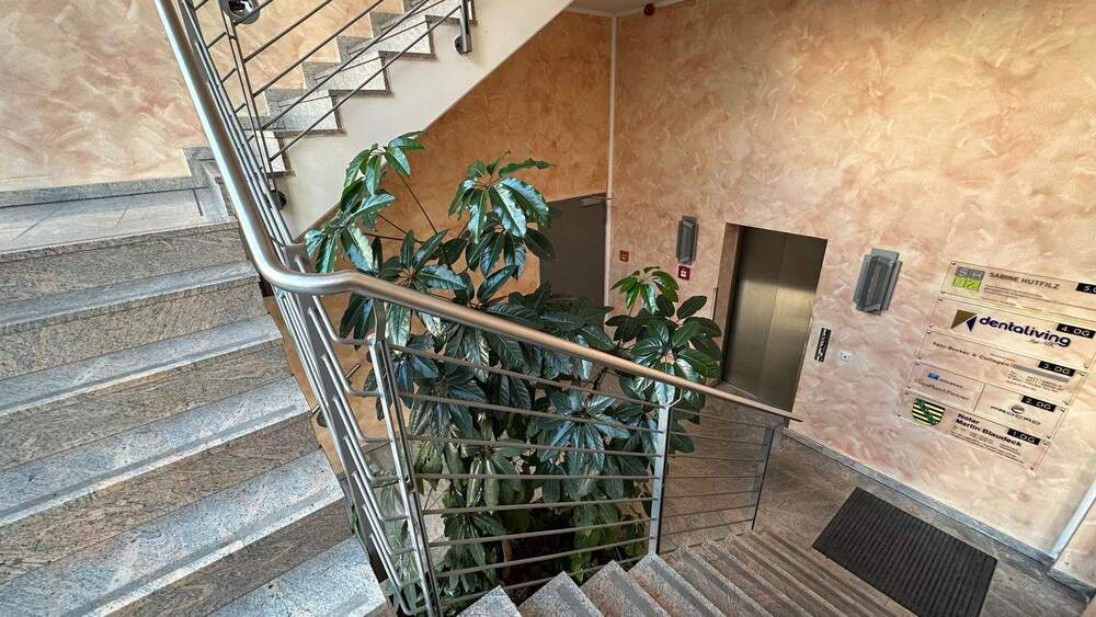 Gewerbeobjekt Chemnitz Zentrum - 1 Zimmer, 380 m&sup2;, 3.800&euro; | Angebot:25680088