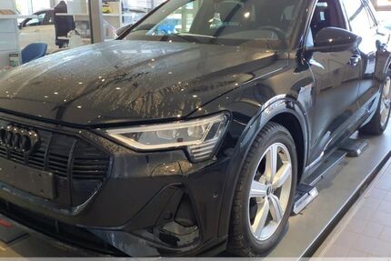 Audi e-tron 46.712 km 36.999 &euro; Chemnitz 09125