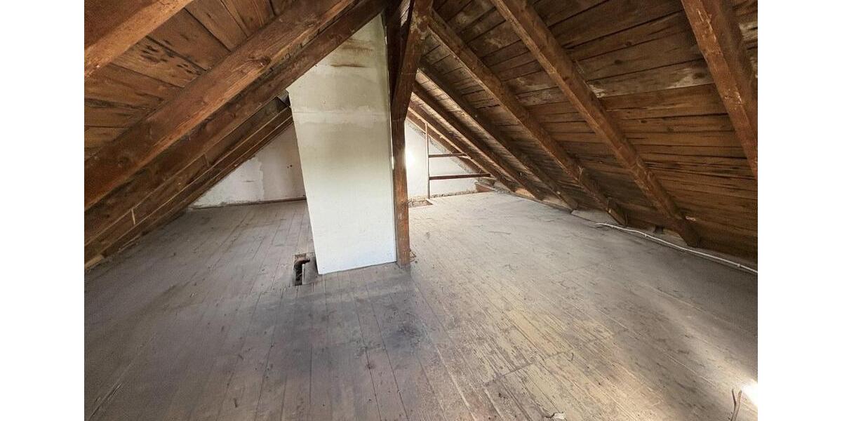 Einfamilienhaus Hohenstein-Ernstthal Ernstthal - 8 Zimmer, 80 m&sup2;, 210.000&euro; | Angebot:27121060