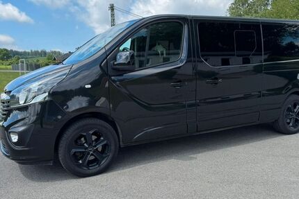 Opel Vivaro 126.000 km 25.000 &euro; Oederan 09569