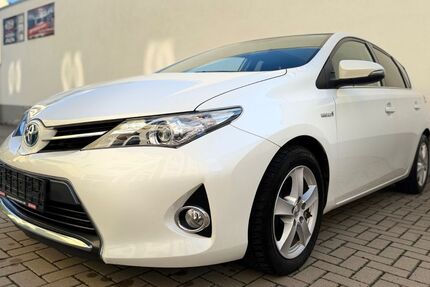 Toyota Auris 143.853 km 10.500 € Chemnitz 09130