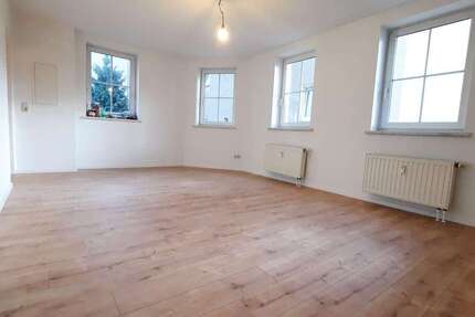 Haus Sachsen - Limbach-Oberfrohna Oberfrohna - 3 Zimmer, 77 m&sup2;, 480&euro; | Angebot:26308260