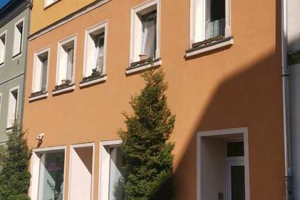 Haus Burgstädt - 6 Zimmer, 148 m&sup2;, 1.100&euro; | Angebot:27532864