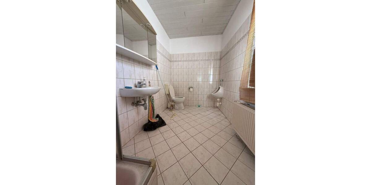 Mehrfamilienhaus, Wohnhaus Lichtenstein/Sachsen Lichtenstein - 9 Zimmer, 240 m&sup2;, 52.000&euro; | Angebot:25680253