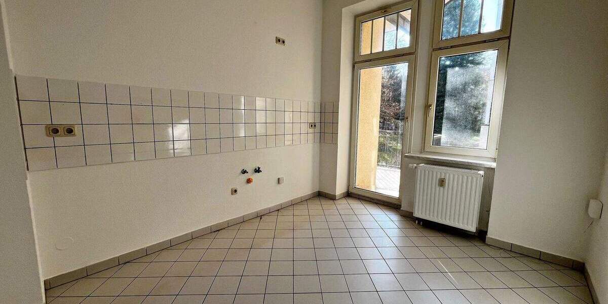 Etagenwohnung Chemnitz Kaßberg - 3 Zimmer, 101 m&sup2;, 600&euro; | Angebot:26157399
