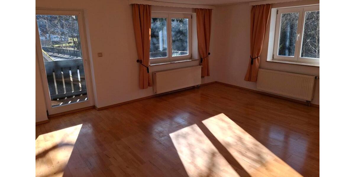 Etagenwohnung Brand-Erbisdorf Erbisdorf - 2 Zimmer, 64 m&sup2;, 250&euro; | Angebot:26325792