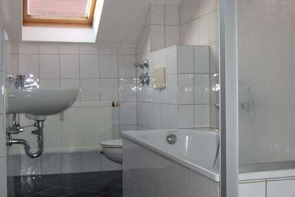 Wohnung zum Kaufen in Chemnitz 99.000 € 76 m² 3 zimmer