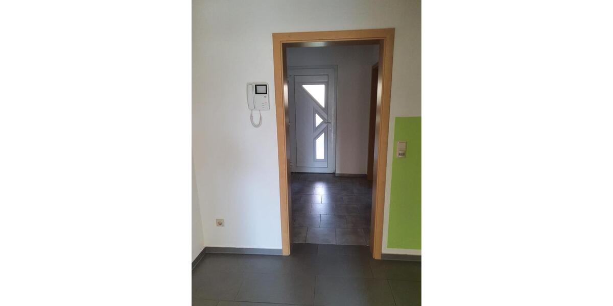 Doppelhaushälfte Großschirma - 4 Zimmer, 100 m&sup2;, 1.200&euro; | Angebot:26201498