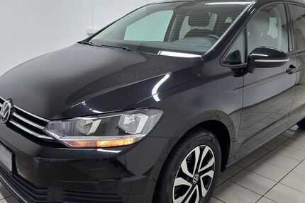 VW Touran 65.966 km 23.990 &euro; Chemnitz 09114