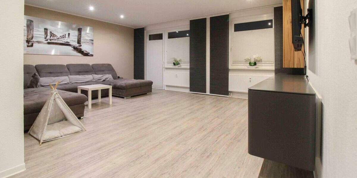 *Modernisiert* Ab Frühjahr 2026 bezugsfreie 5-Zi.-Wohnung mit 2 Bädern und 2 Balkonen 5 zimmer