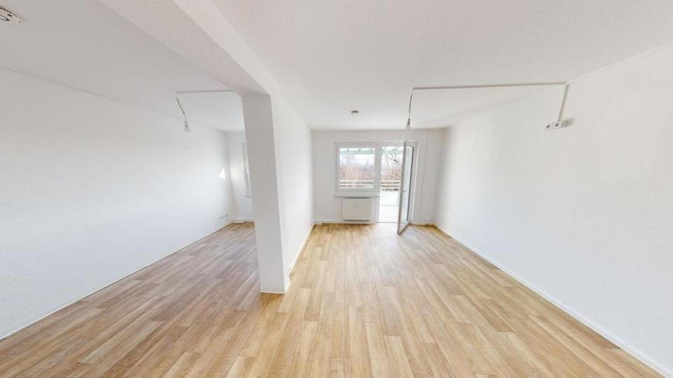 Etagenwohnung Chemnitz Helbersdorf - 5 Zimmer, 111 m&sup2;, 719&euro; | Angebot:25058154
