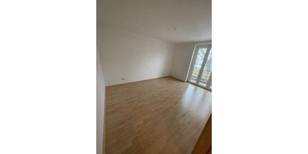 Etagenwohnung Chemnitz Lutherviertel - 3 Zimmer, 62 m&sup2;, 373&euro; | Angebot:25696299