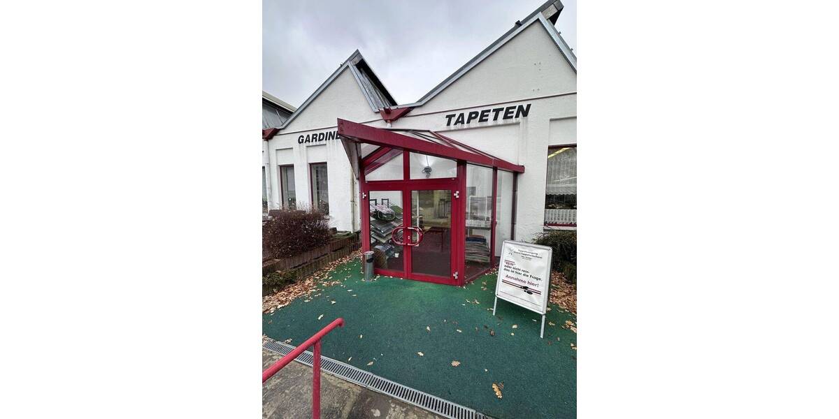 Attraktive Verkaufsfläche oder Gewerbefläche mit 850 m² inkl. Parkplatz zimmer