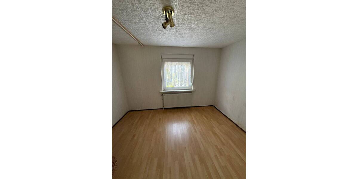 Doppelhaushälfte Hartmannsdorf b Chemnitz - 5 Zimmer, 120 m&sup2;, 169.000&euro; | Angebot:26473203