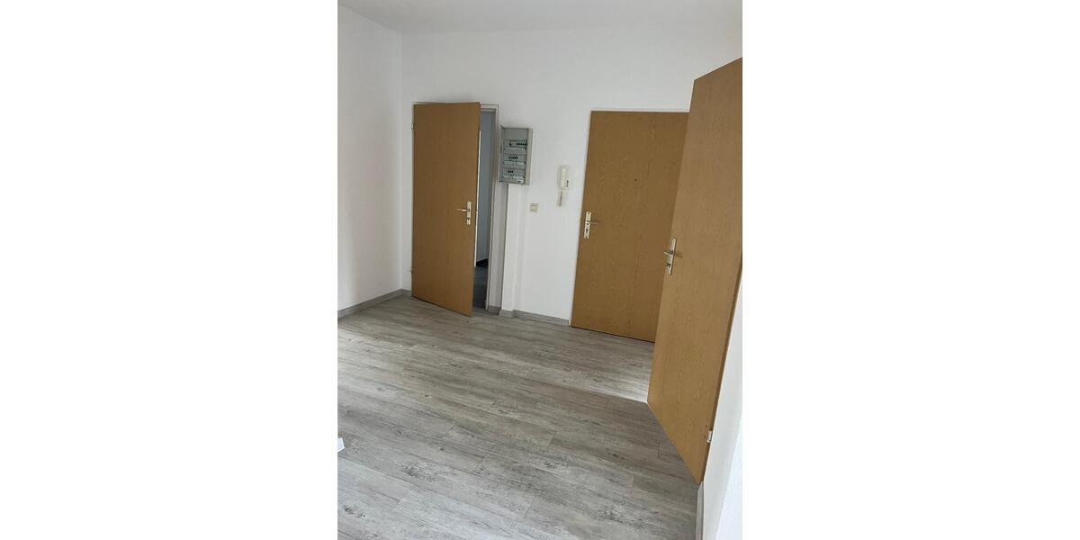 Hochparterre Chemnitz Rabenstein - 4 Zimmer, 81 m&sup2;, 425&euro; | Angebot:25713793