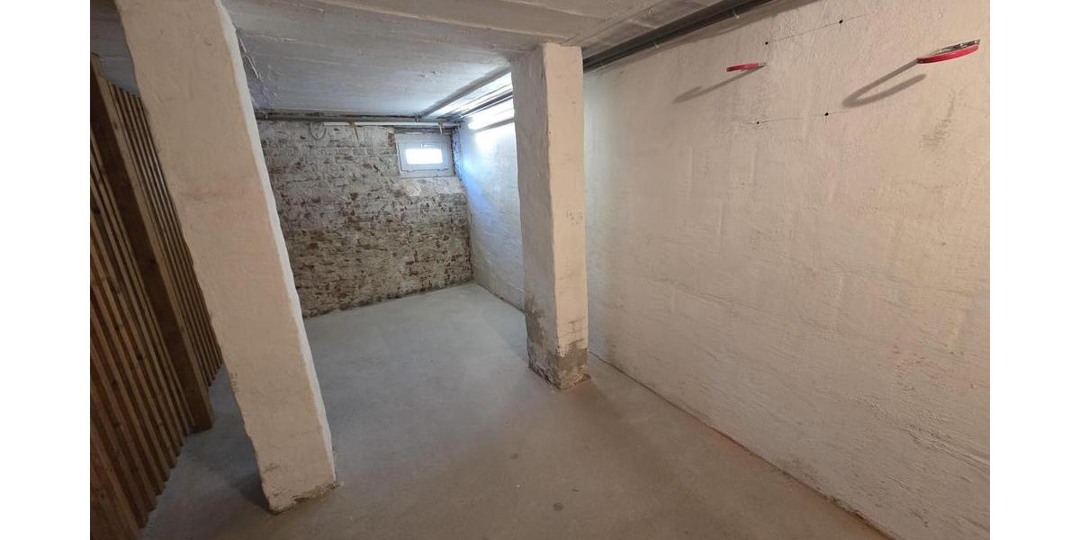 3-Zimmer-Wohnung mit Balkon Loggia! 3 zimmer