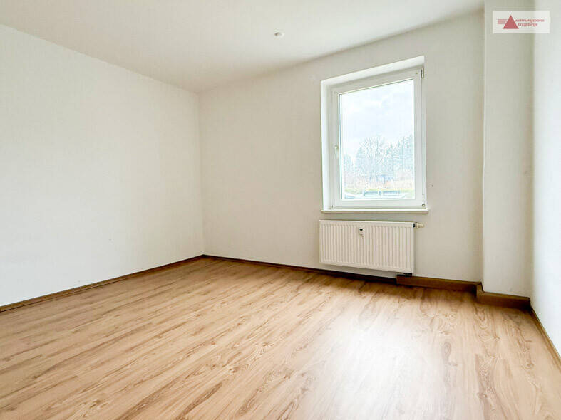 Zimmer Geyer - 3 Zimmer, 92 m&sup2;, 520&euro; | Angebot:26219753