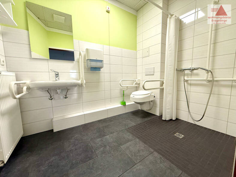 Gewerbeobjekt Elterlein - 6 Zimmer, 344 m&sup2;, 1.100&euro; | Angebot:25688274