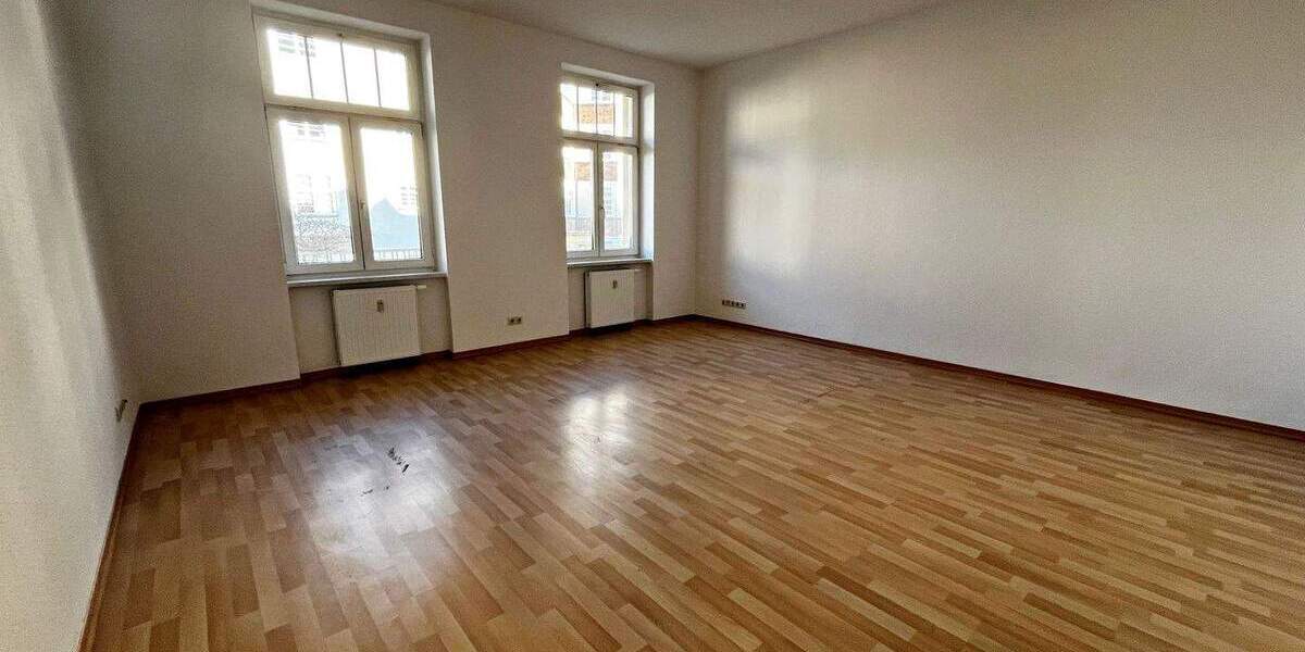 Etagenwohnung Chemnitz Kaßberg - 3 Zimmer, 101 m&sup2;, 600&euro; | Angebot:26157399