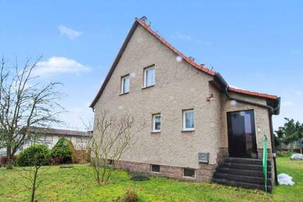 Modernisierungsbedürftiges Einfamilienhaus mit großem Grundstück in Chemnitz Grüna 5 zimmer