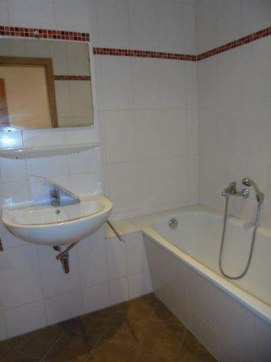 Etagenwohnung Chemnitz Lutherviertel - 2 Zimmer, 49 m&sup2;, 285&euro; | Angebot:25696317