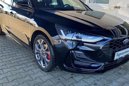 Ford Focus 9.000 km 25.990 &euro; Glauchau 08371