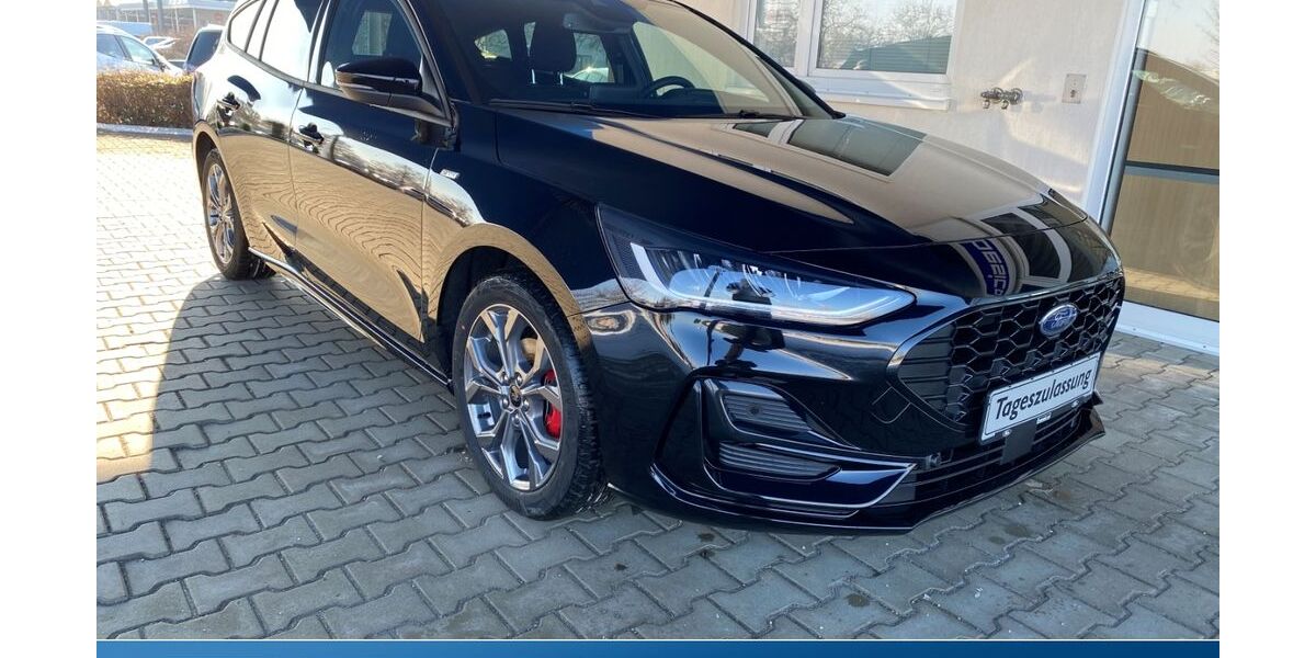 Ford Focus 9.000 km 25.990 &euro; Glauchau 08371