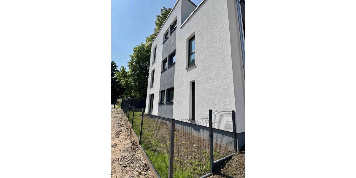 Modernes Wohnen im Neubau: 3-geschossige Reihenhäuser mit Dachterrasse und Garten 5 zimmer