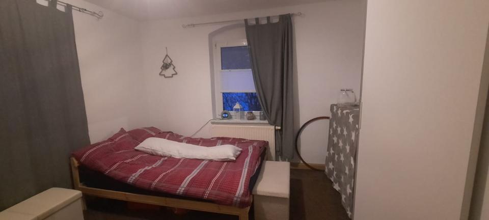 Achtung neue aktuelle Bilder! Einbauküche! Wohnung in Zschopau! 3 zimmer