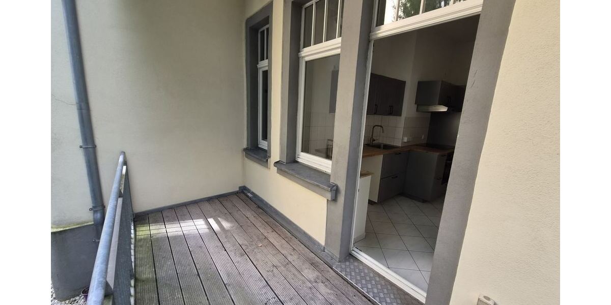 Stilvoll Wohnen ohne viel Treppensteigen - ab sofort hier mit Balkon und Einbauküche möglich! - Erdgeschoßwohnung Chemnitz Altendorf | Angebot:27302873