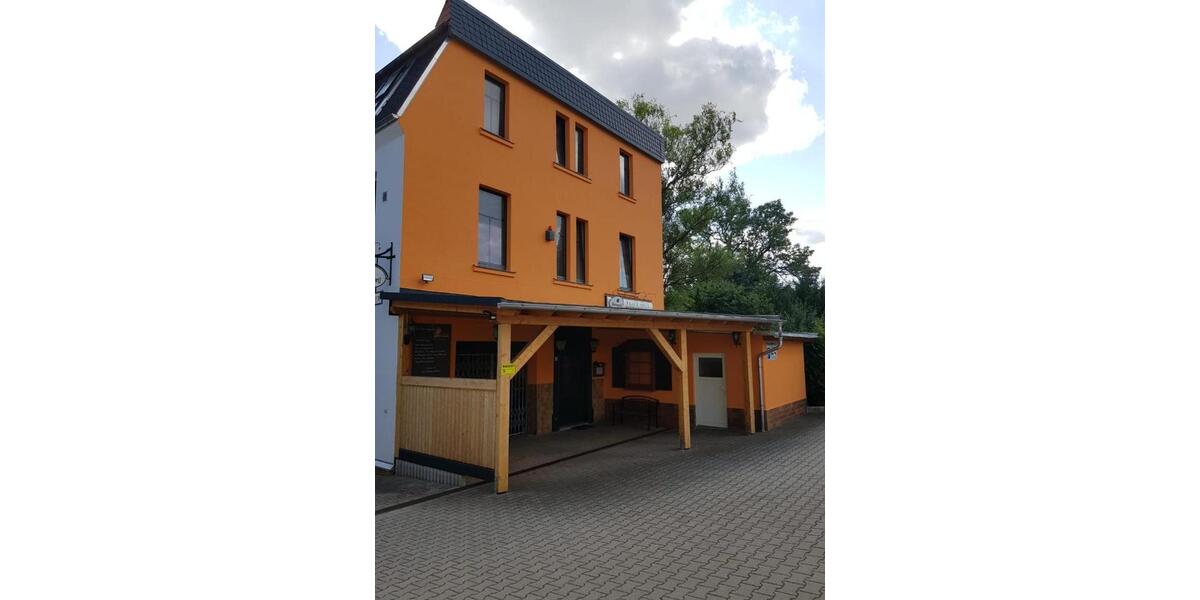 Ihr neuer Lagerplatz mit Büro und WC zimmer