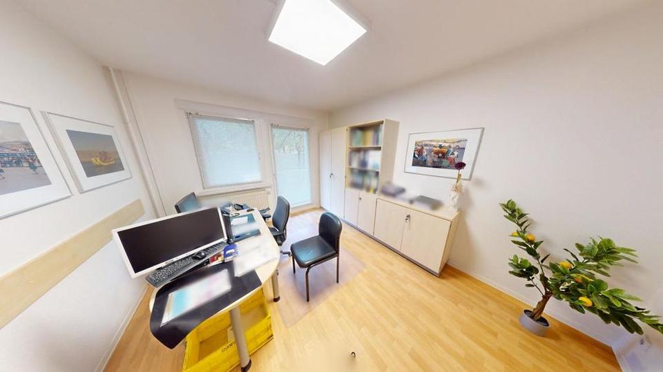 Moderne und voll ausgestattete Praxisfläche zimmer