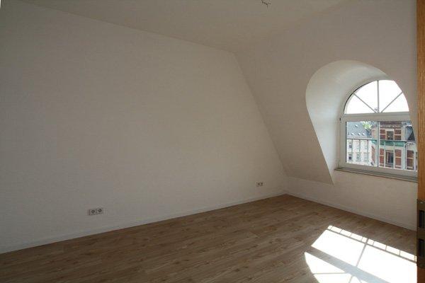 Dachgeschoßwohnung Chemnitz Altendorf - 2 Zimmer, 50 m&sup2;, 260&euro; | Angebot:26163019