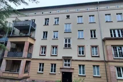 Zentral gelegene Eigentumswohnung in gepflegtem Mehrfamilienhaus 2 zimmer