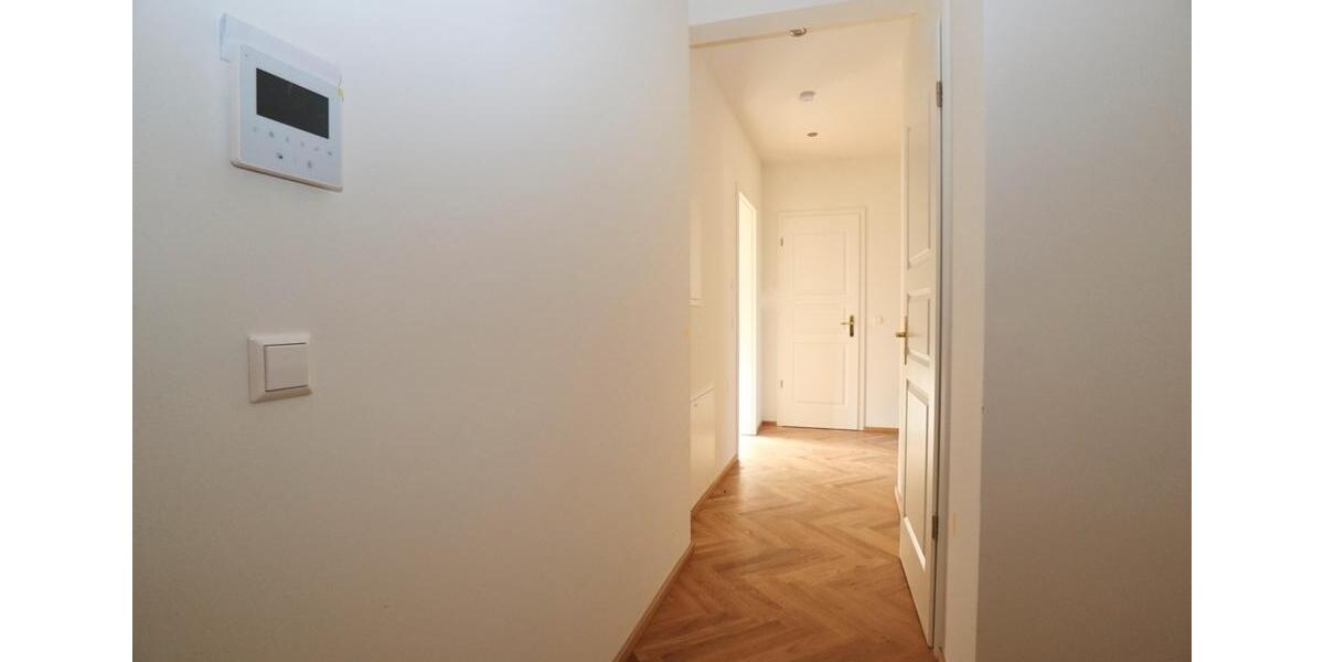 Dachgeschoßwohnung Chemnitz Hilbersdorf - 3 Zimmer, 78 m&sup2;, 548&euro; | Angebot:26495126