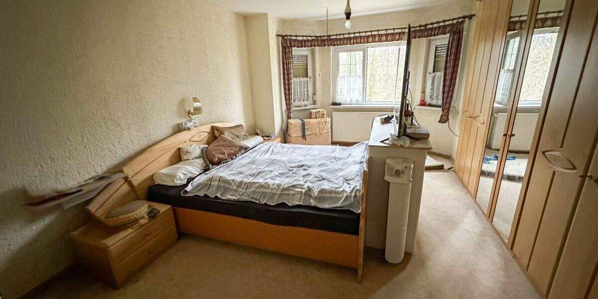 Mehrfamilienhaus, Wohnhaus Burgstädt / Burkersdorf Burgstädt - 6 Zimmer, 262 m&sup2;, 308.000&euro; | Angebot:25688326