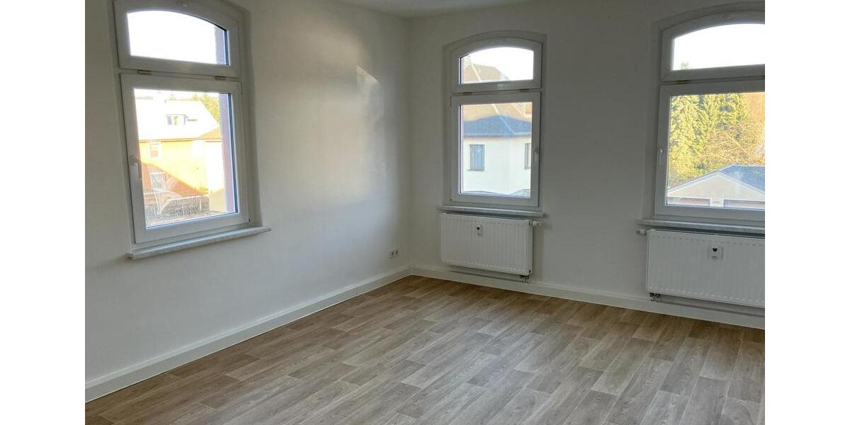 Etagenwohnung Zschopau - 4 Zimmer, 80 m&sup2;, 480&euro; | Angebot:26004571