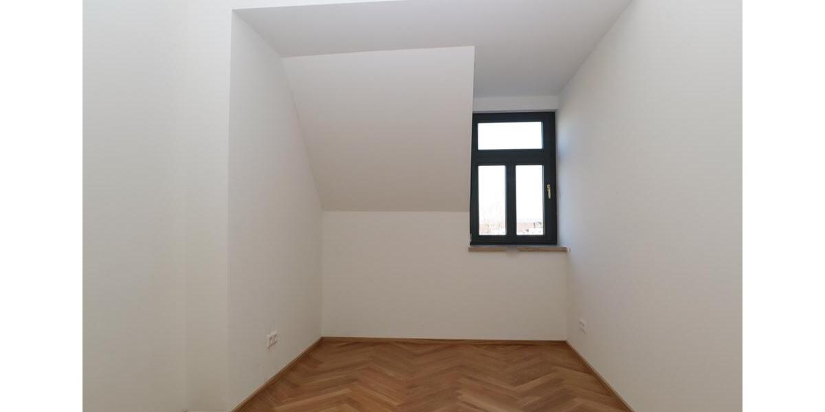 Dachgeschoßwohnung Chemnitz Hilbersdorf - 3 Zimmer, 78 m&sup2;, 548&euro; | Angebot:26495126
