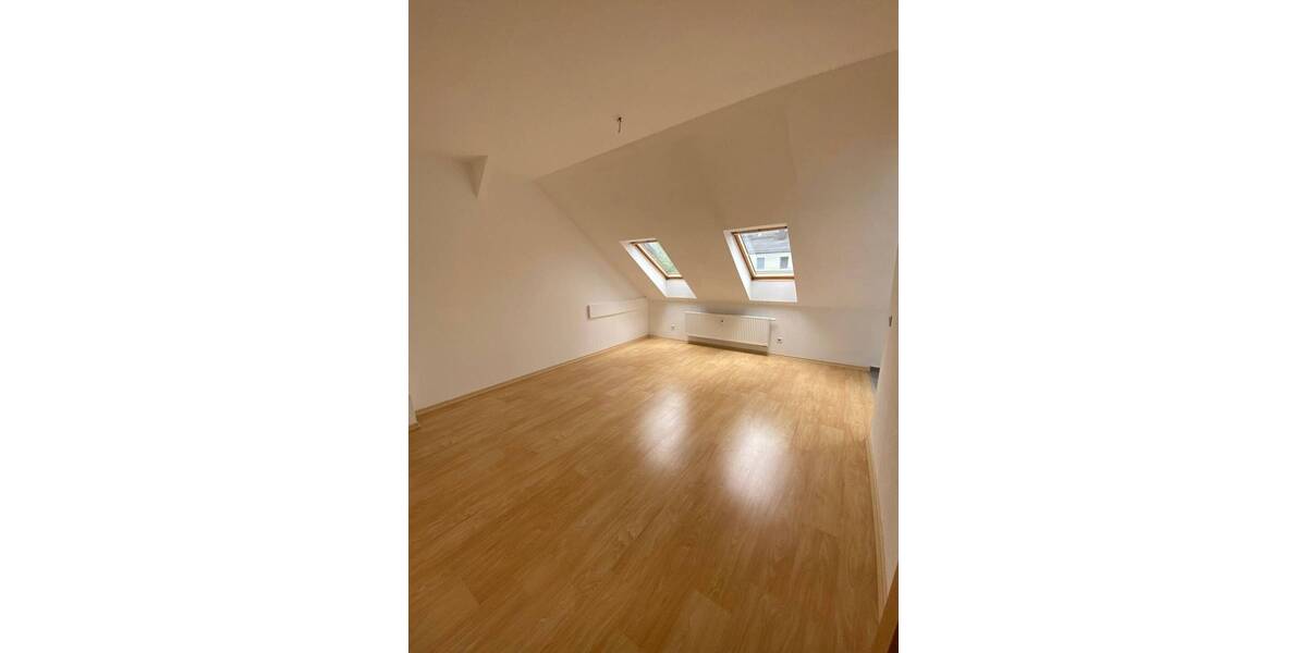 Etagenwohnung Chemnitz Lutherviertel - 3 Zimmer, 57 m&sup2;, 327&euro; | Angebot:26320318