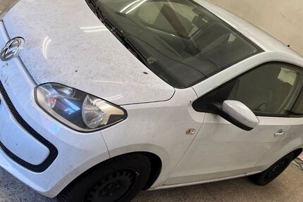 VW up! 99.999 km 2.299 &euro; Hohenstein E. OT Wüstenbrand 09337