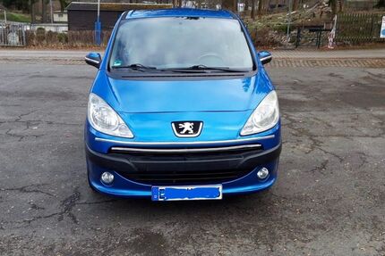 Peugeot 1007 170.500 km 880 &euro; Zwönitz 08297