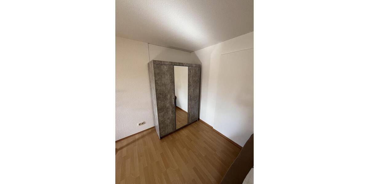 Dachgeschoßwohnung Chemnitz Kapellenberg - 2 Zimmer, 48 m&sup2;, 276&euro; | Angebot:26262072