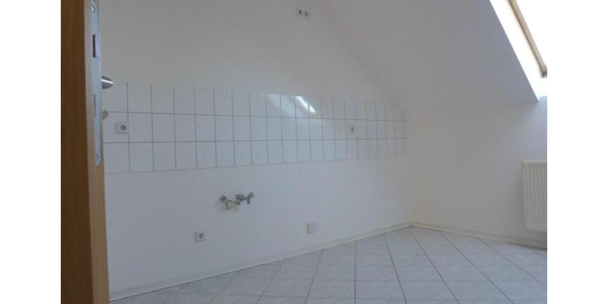 Dachgeschoßwohnung Chemnitz Bernsdorf - 3 Zimmer, 67 m&sup2;, 69.000&euro; | Angebot:25218828