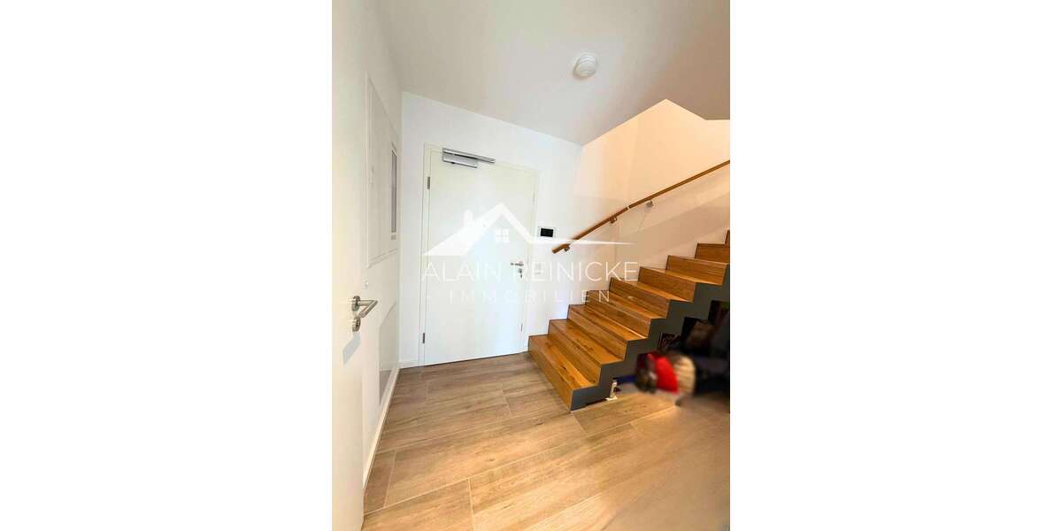 ruhig Wohnen mit Terrasse & Balkonen & TG-Stellplatz - Maisonettenwohnung Chemnitz | Angebot:25932234