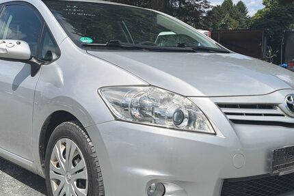 Toyota Auris 50.000 km 4.999 &euro; Chemnitz 09125