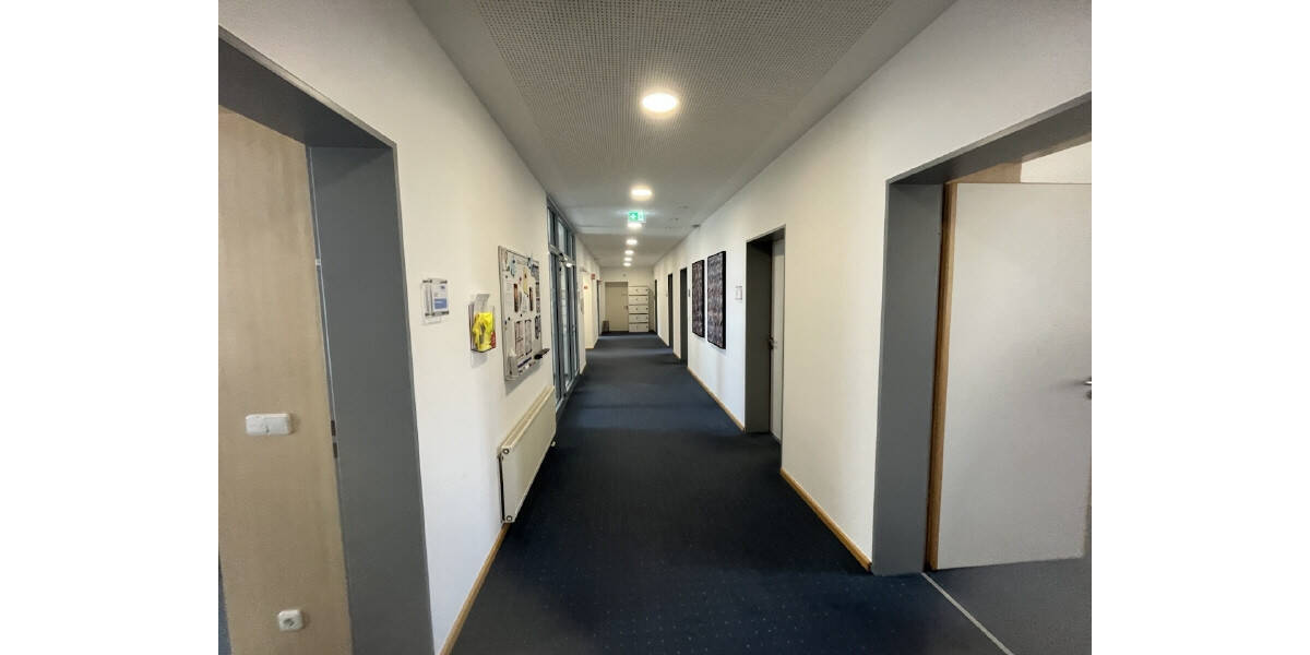 Gewerbeobjekt Chemnitz Adelsberg - 8 Zimmer, 1.950.000&euro; | Angebot:25734688