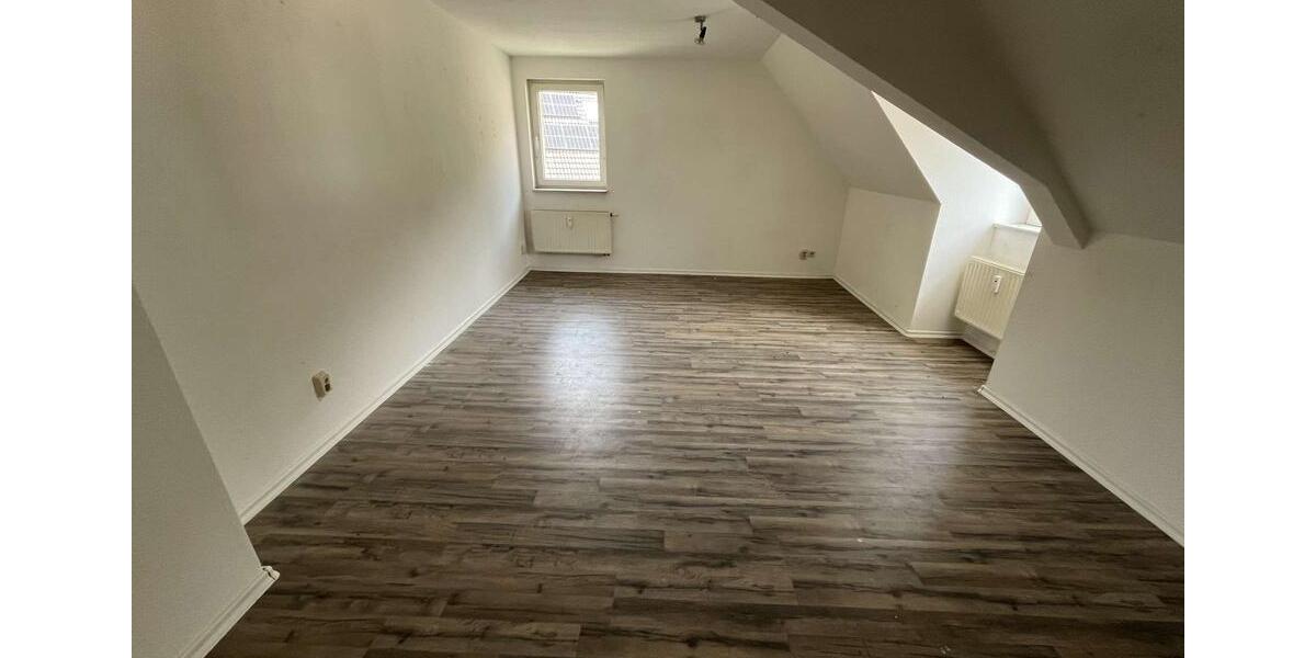 Etagenwohnung Hainichen - 1 Zimmer, 44 m&sup2;, 258&euro; | Angebot:26296749
