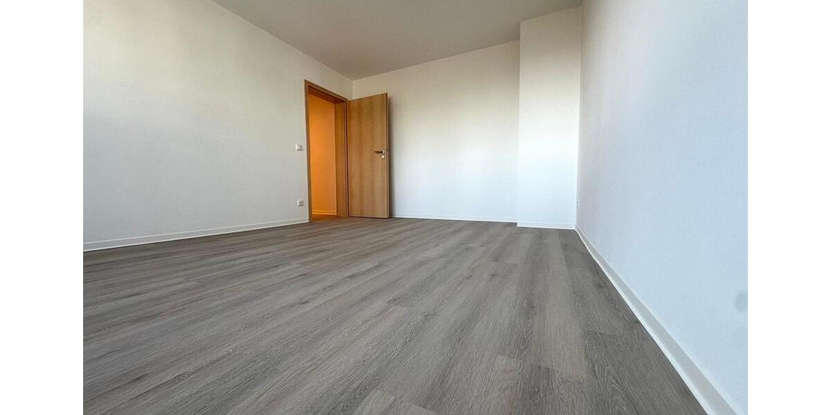 Etagenwohnung Chemnitz Helbersdorf - 4 Zimmer, 91 m&sup2;, 850&euro; | Angebot:25384416